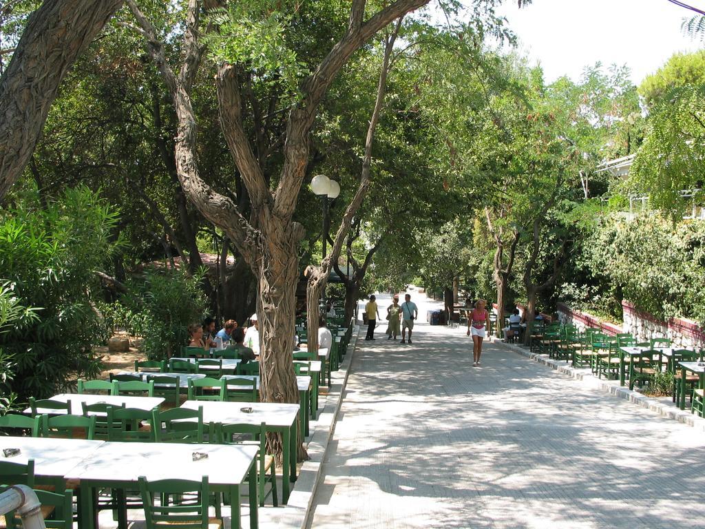 Hidesign Athens Tube Luxury Apt In Kolonaki Atenas Exterior foto